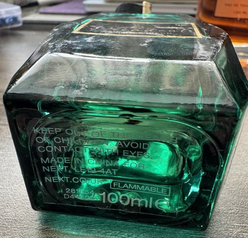 Discontinued next eau - discontinued, de